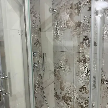 Gloria Luxury Apartment *