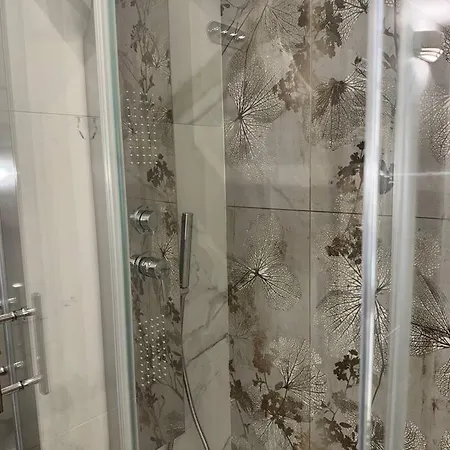 Gloria Luxury Apartment *