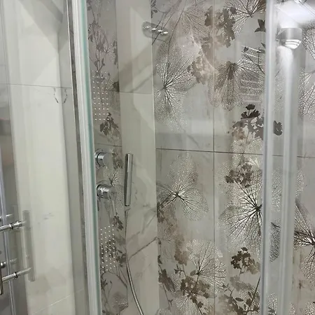Gloria Luxury Apartment *