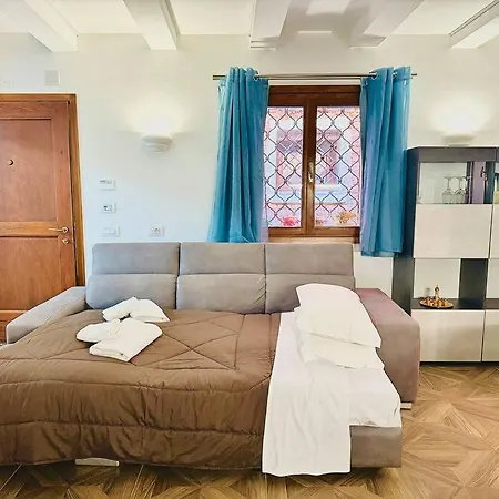 Gloria Luxury * Venise